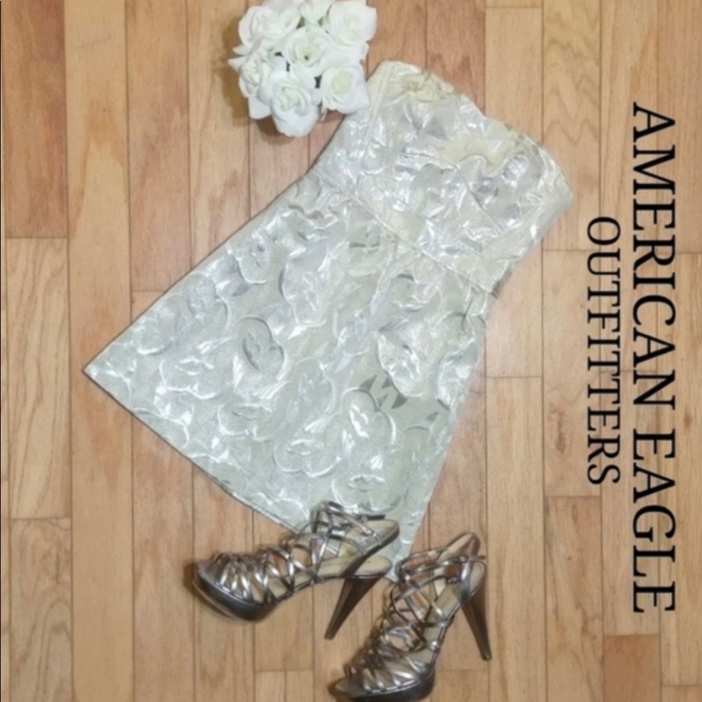 NWT Cream & Silver strapless mini dress size 0 - Picture 2 of 3